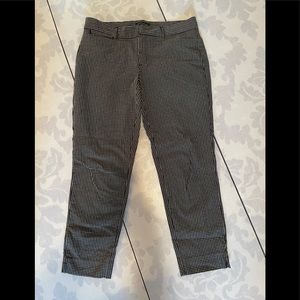 Cute Banana Republic cropped pants.